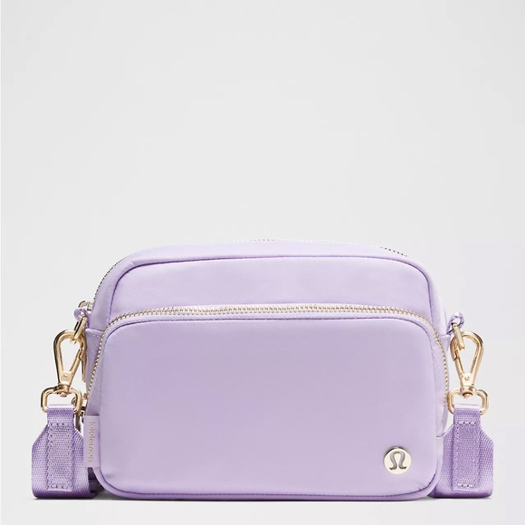 Lululemon Everywhere Crossbody Bag 2L Metal Hardware- Lavender Frost/Gold